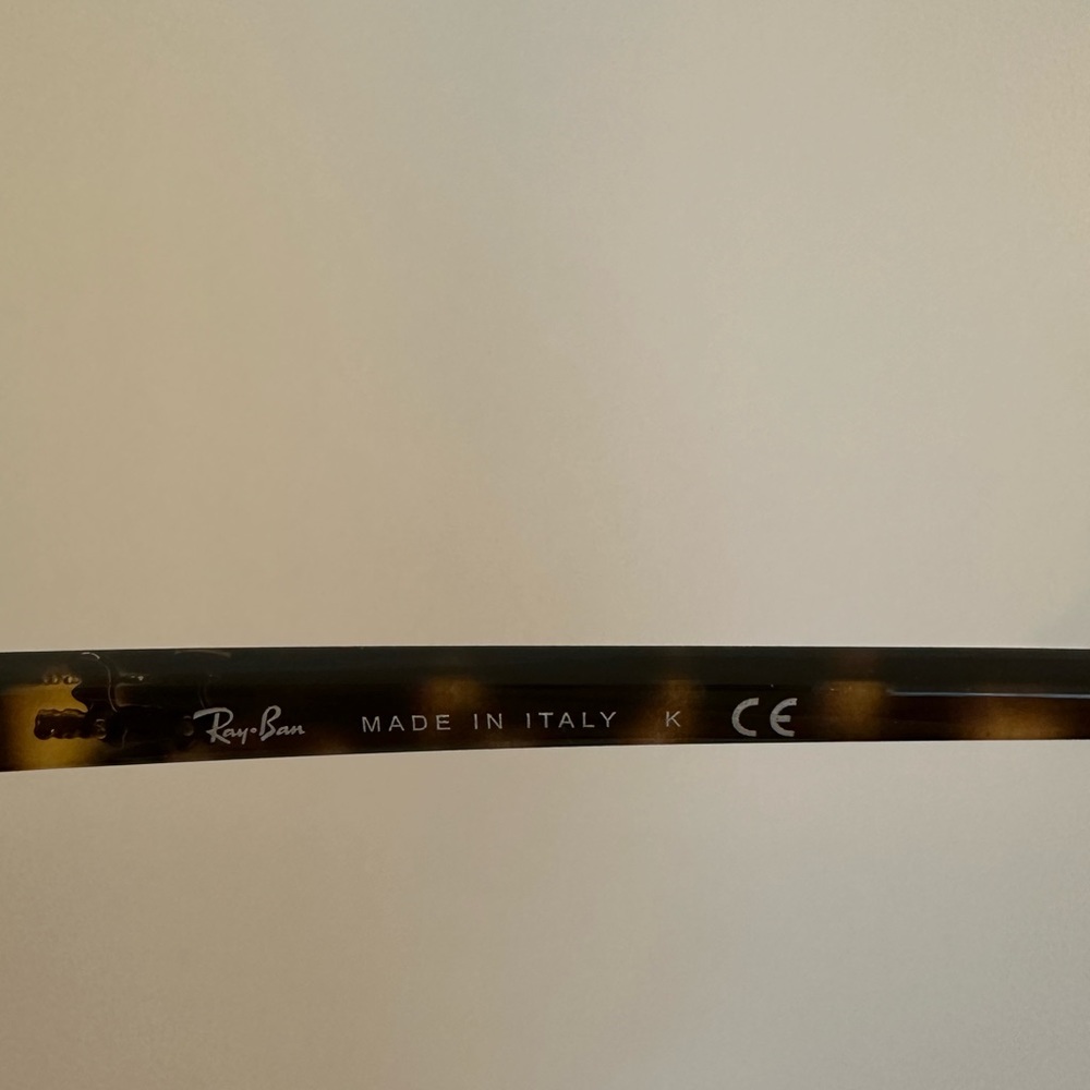 Ray-Ban CATS 1000 in Polished Light Havana & Brown Lenses - Picture 3 of 4